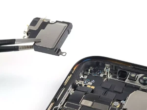 Замена сетки голосового динамика iPhone 14 Pro