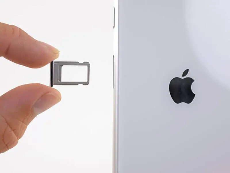 Заміна лотка SIM-карти (механізму) iPhone SE 2 (2020)