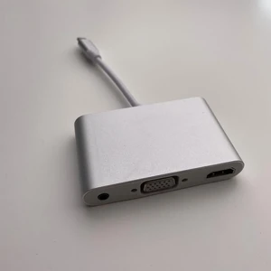 Алюминиевый переходник iLoungeMax 3-in-1 USB Type-C to HDMI | VGA | 3.5mm Silver - Фото 2