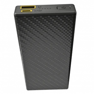 Повербанк из карбона с быстрой зарядкой, 20000 mAh, 20W, PD/QC | Nitecore Carbo Power Bank - Фото 4