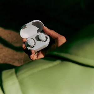 Беспроводные наушники Bose New QuietComfort Earbuds White Smoke - Фото 7