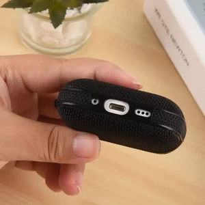 Чохол з карабіном iLoungeMax Nylon Case Black для AirPods Pro 3 - Фото 3