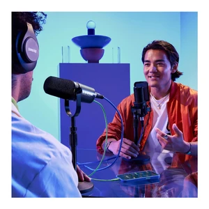 Микрофон для подкастов Shure MV7i со встроенным аудиоинтерфейсом - Фото 6
