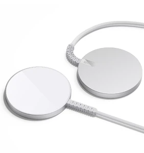 Бездротовий зарядний пристрій ESR HaloLock Mini Wireless Charger MagSafe 15W White