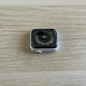 б/в Apple Watch Series 4 40mm GPS Silver Aluminum Case with White Sport Band (MU642) - Фото 7