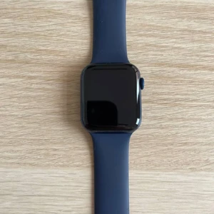 б/в Смарт-годинник Apple Watch Series 6 GPS, 44mm Blue Aluminum Case with Deep Navy Sport Band (M00J3) - Фото 3