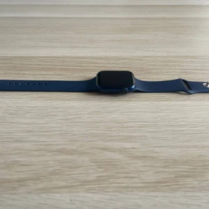 б/в Смарт-годинник Apple Watch Series 6 GPS, 44mm Blue Aluminum Case with Deep Navy Sport Band (M00J3) - Фото 7