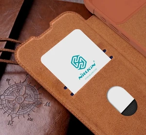 Кожаный чехол-книжка со шторкой для камеры Nillkin Qin Pro Leather Brown для iPhone 15 Pro Max - Фото 10