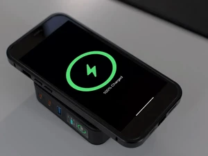 Портативное зарядное устройство MagSafe P3 PRO с поддержкой быстрой зарядки Qi2 и 3-х портретов USB - Фото 2