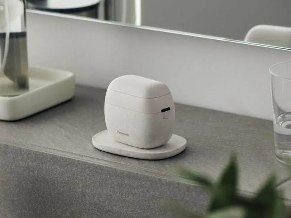 Компактная Бритва Panasonic Palm Shaver с экологичным морским минералом