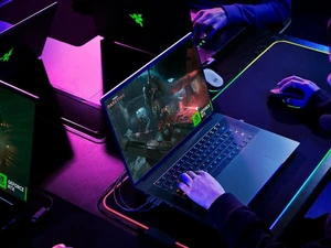 Геймерський ноутбук Razer Blade 16 з екраном 240 Гц  - Фото 1