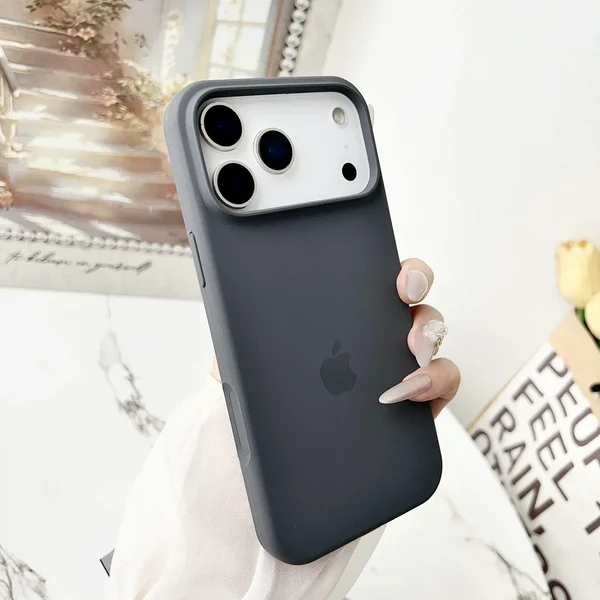 Силіконовий чохол iLoungeMax Liquid Silicone Soft Case MagSafe TH для iPhone 17