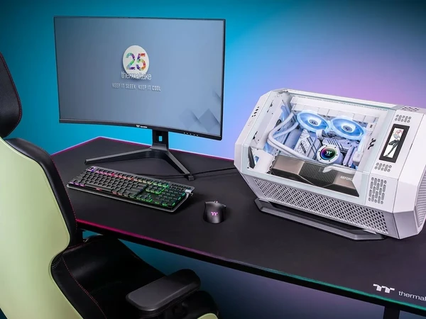 Корпус Thermaltake The Tower 300 с системой охлаждения в Кропивницком