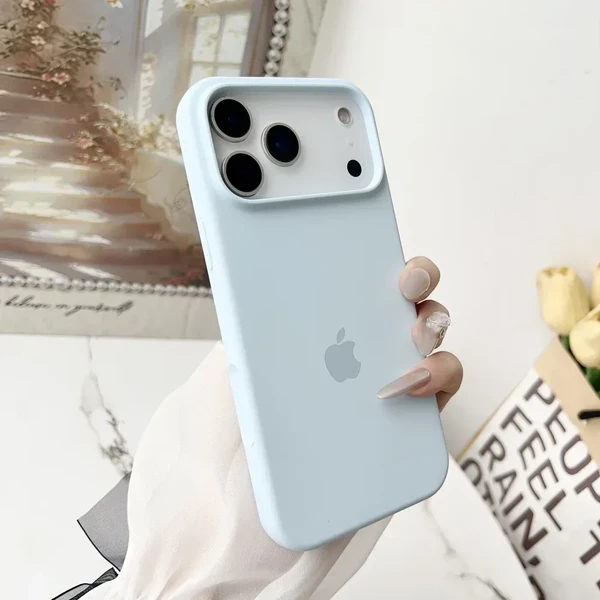 Силіконовий чохол iLoungeMax Liquid Silicone Soft Case MagSafe XTL для iPhone 17