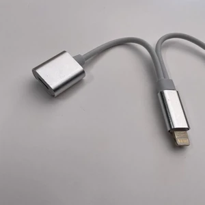 Адаптер iLoungeMax Lightning to Lightning | 3.5мм для зарядки и подключения наушников в iPhone - Фото 4
