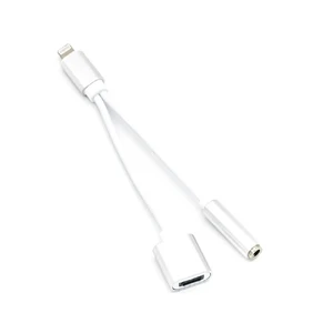 Адаптер iLoungeMax Lightning to Lightning | 3.5мм для зарядки и подключения наушников в iPhone - Фото 2