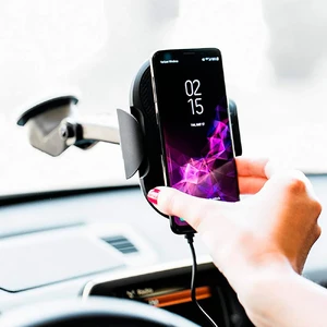 Беспроводной автодержатель с автоматическим зажимом Adonit Auto-Clamping Car Charger - Фото 5