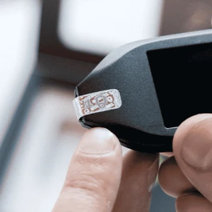 Апаратний холодний USB-C криптогаманець Trezor Model T з дисплеєм, режимом інкогніто coinjoin та відновленням Shamir Backup - Фото 9