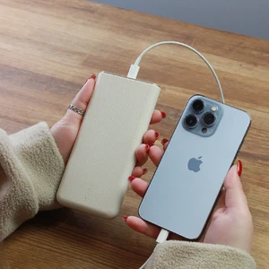 Портативный повербанк Belkin PowerBank 10K 10000mAh для iPhone, 18W, Type-C | USB-A, с индикатором заряда - Фото 3