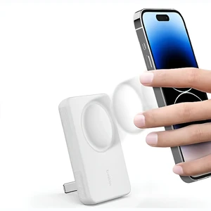 Беспроводной MagSafe повербанк с подставкой Belkin BoostCharge Power Bank 5K для iPhone с поддержкой быстрой зарядки 7,5 Вт, 5000 mAh White - Фото 3