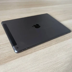 б/у iPad 7 10.2" (2019) Wi-Fi + Cellular 32Gb Space Gray (MW6A2) - Фото 7