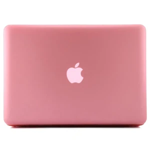 Розовый пластиковый чехол iLoungeMax Soft Touch для MacBook Pro 15.4"