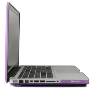 Фиолетовый пластиковый чехол iLoungeMax Soft Touch для MacBook Pro 13.3" - Фото 2