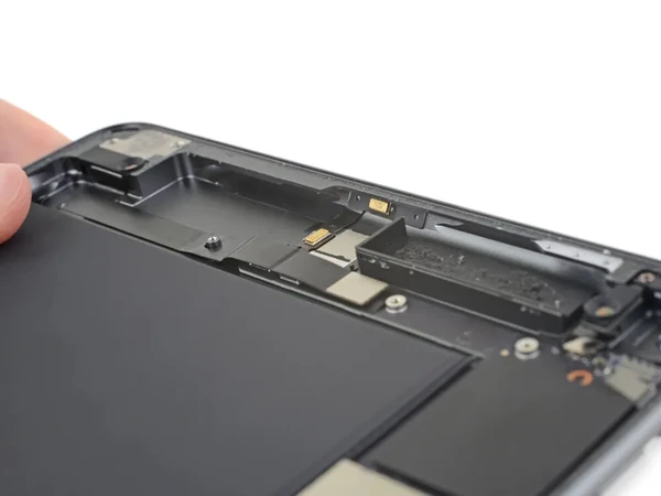 Чистка динамика iPad mini 5