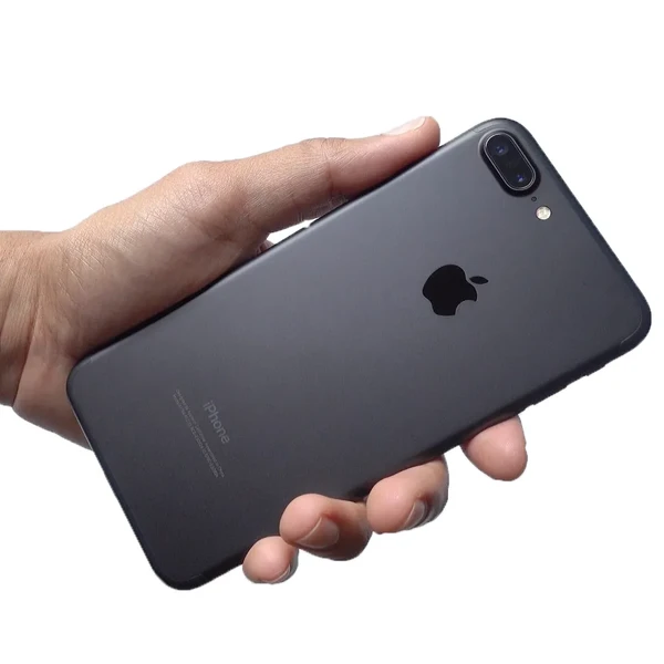 Чистка від пилу і бруду iPhone 7 Plus