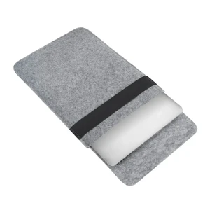 Тонкий повстяний чохол-кишеня із застібкою для MacBook Pro 14 (2023 | 2021) Light Gray - Фото 3