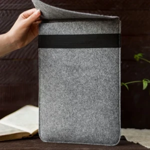 Тонкий повстяний чохол-кишеня із застібкою для MacBook Pro 14 (2023 | 2021) Light Gray - Фото 12