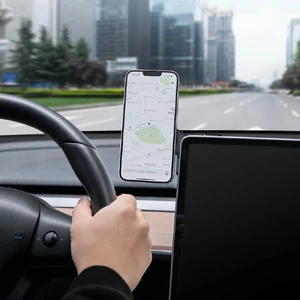 Магнітний MagSafe автотримач на екран Spigen OneTap Screen Mount (MagFit) для iPhone 15 | 14 | 13 | 12 - Фото 4