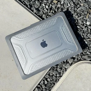 Противоударный чехол iLoungeMax Laptop Kickstand Case Gray для MacBook Air 13'' (2018-2020) - Фото 4