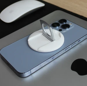 Держатель подставка MagSafe для iPhone на MacBook, превращает iPhone в веб-камеру, с кольцом (попсокетом) на палец | iLoungeMax Camera Mount White - Фото 8