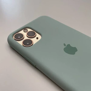 Силіконовий чохол iLoungeMax Silicone Case Beryl для iPhone 11 Pro OEM - Фото 3