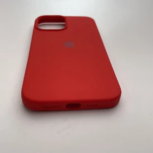 Силіконовий чохол iLoungeMax Silicone Case Red для iPhone 12 Pro Max OEM (Уцінка) - Фото 5