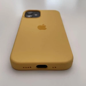 Силіконовий чохол iLoungeMax Silicone Case Yellow для iPhone 12 mini OEM - Фото 5