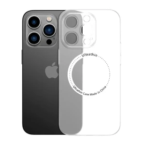 Ультратонкий чехол с защитой камеры iLoungeMax Ultrathin MagSafe Case Transparent для iPhone 13  - Фото 1
