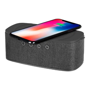 Портативна колонка з бездротовою зарядкою Momax Q.Zonic Grey