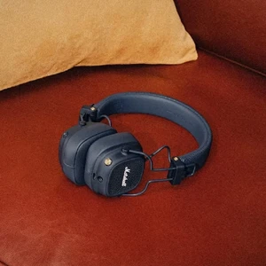Беспроводные Bluetooth-наушники с микрофоном Marshall Major V Midnight Blue - Фото 6
