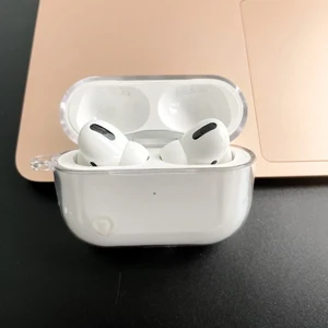 Пластиковий чохол oneLounge 1Silicol для AirPods Pro - Фото 5
