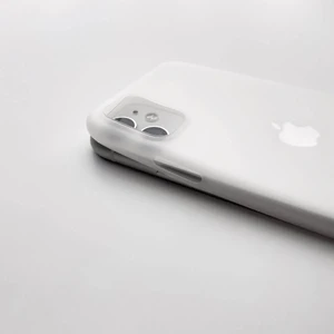 Супертонкий чохол oneLounge 1Thin 0.35mm White для iPhone 11 - Фото 2