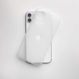 Супертонкий чохол oneLounge 1Thin 0.35mm White для iPhone 11 - Фото 7