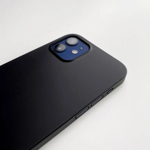 Супертонкий чехол oneLounge 1Thin 0.35mm Black для iPhone 12 | 12 Pro