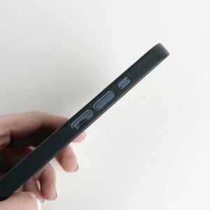 Супертонкий чехол oneLounge 1Thin 0.35mm Black для iPhone 13 Pro Max - Фото 15