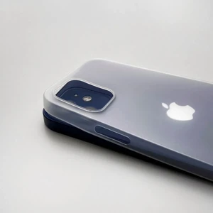 Супертонкий чохол oneLounge 1Thin 0.35mm White для iPhone 12 | 12 Pro - Фото 4