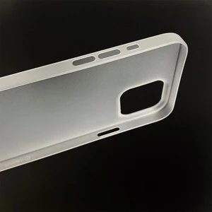 Супертонкий чохол oneLounge 1Thin 0.35mm White для iPhone 13 - Фото 9