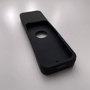 Силіконовий чохол iLoungeMax Black для пульта управління Apple TV 4 - Фото 3