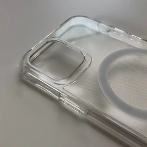 Прозрачный чехол iLoungeMax Clear Case MagSafe для iPhone 12 | 12 Pro - Фото 4