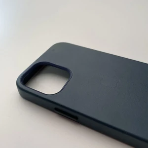 Шкіряний чохол iLoungeMax Genuine Leather Case MagSafe Blue Lake для iPhone 12 mini ОЕМ - Фото 4